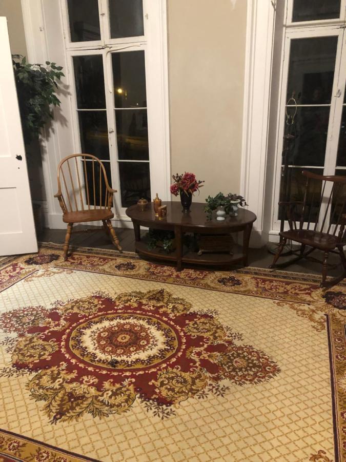 Historic Mcdonald Airbnb Habitación en casa particular *