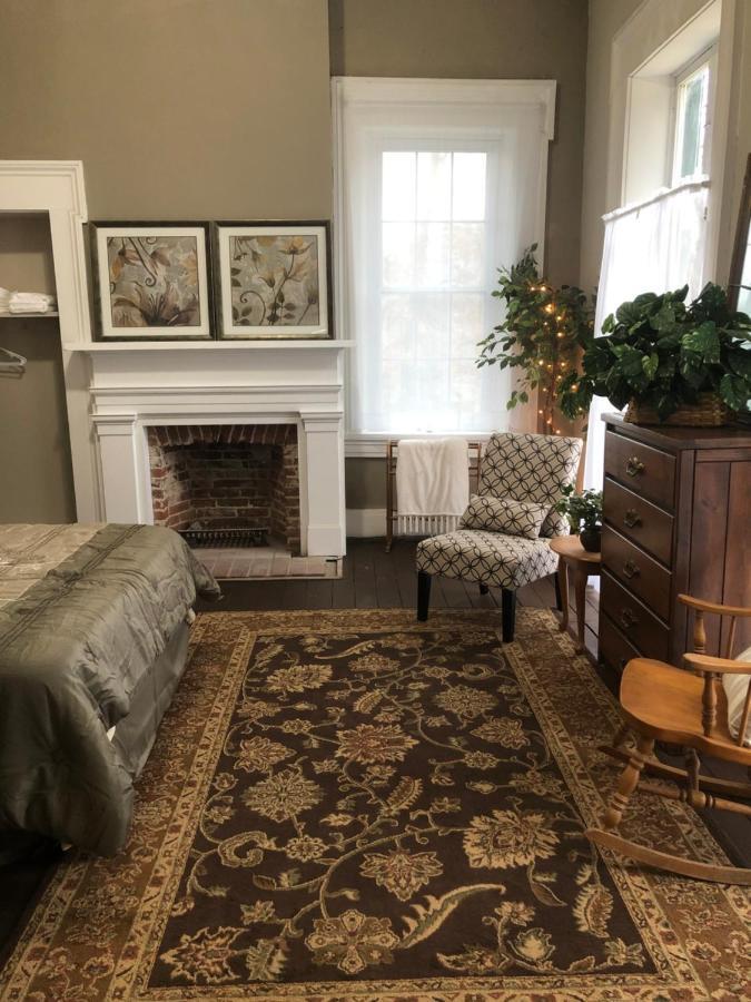 Historic Mcdonald Airbnb *