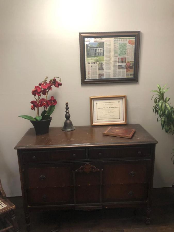 Homestay Historic Mcdonald Airbnb *