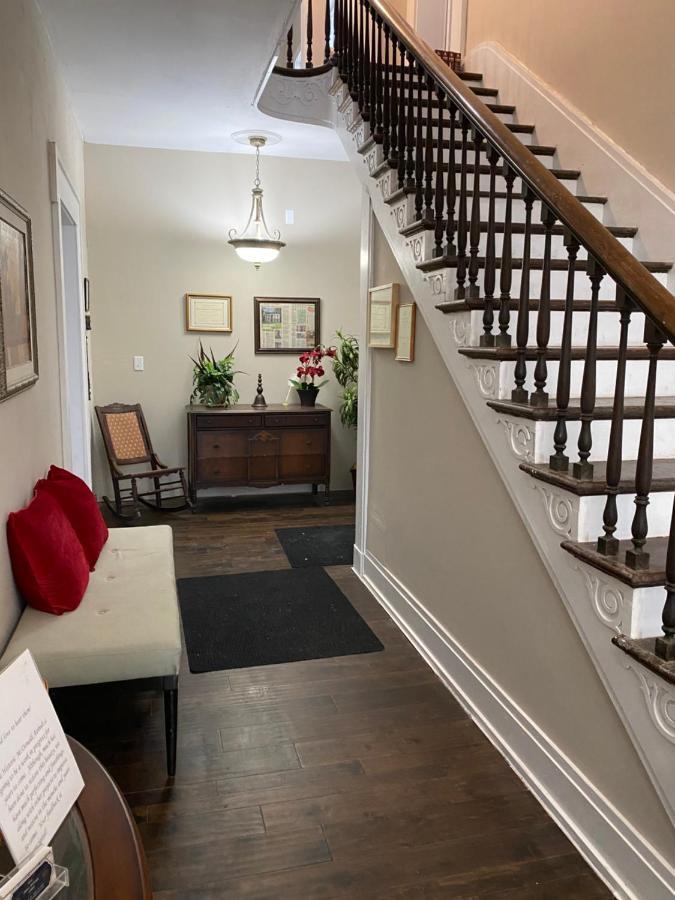 Homestay Historic Mcdonald Airbnb *