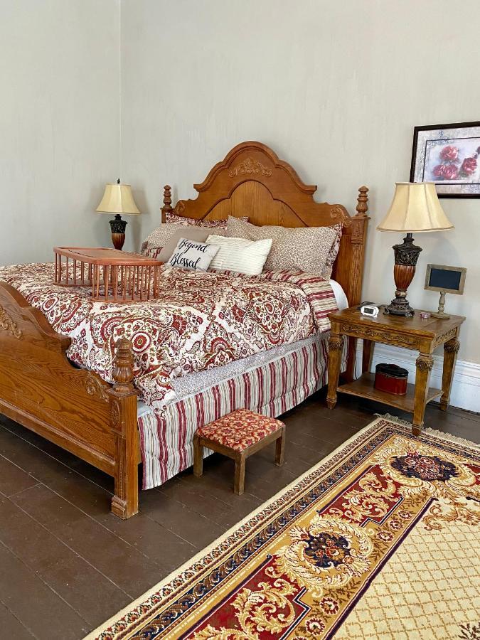 Historic Mcdonald Airbnb Homestay