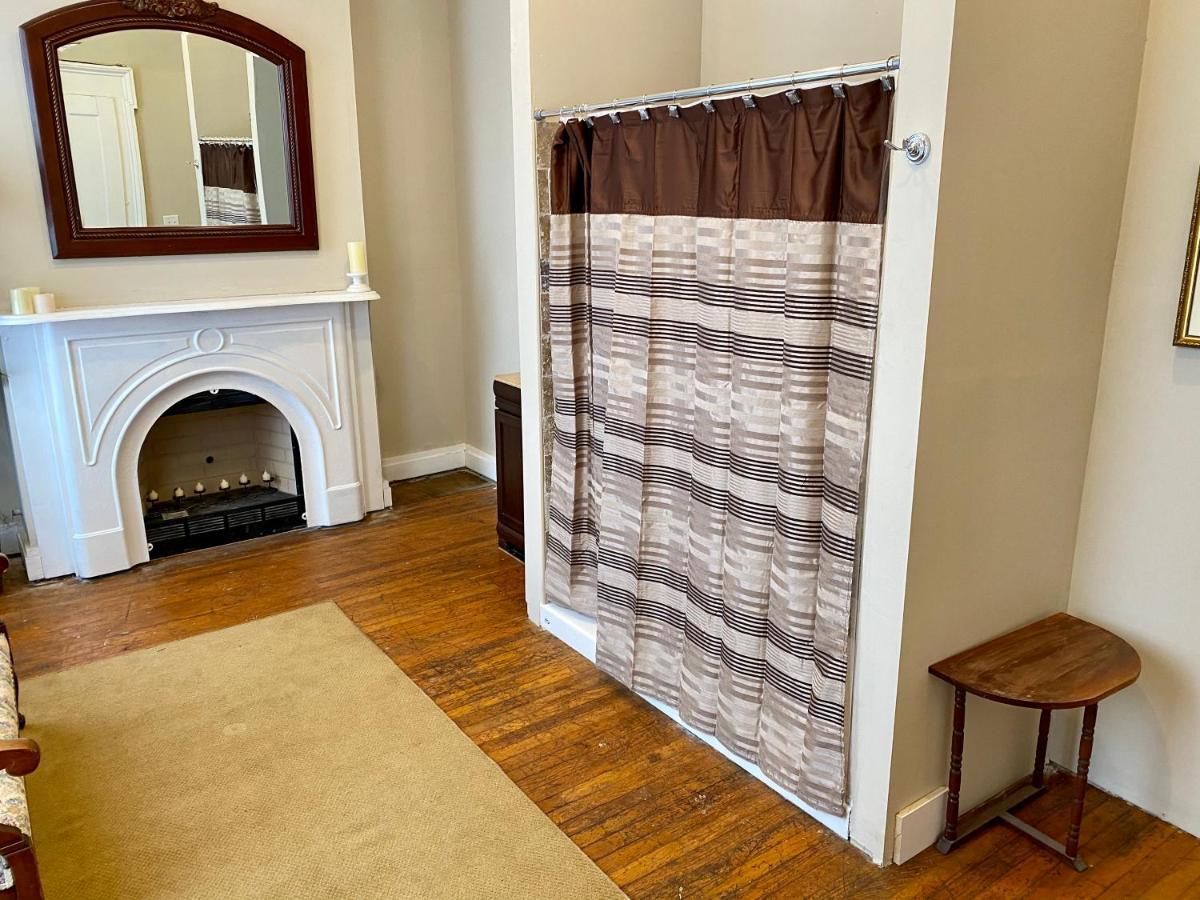 Historic Mcdonald Airbnb Homestay