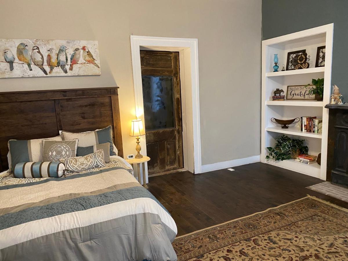 Historic Mcdonald Airbnb Homestay Attica